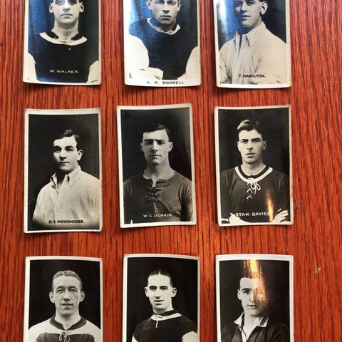 9 Gamle Engelske fotballkort fra 1922 selges samlet!