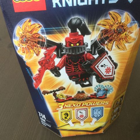 Nexo Knights 70338