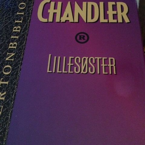 Lillesøster av Raymond Chandler til salgs.