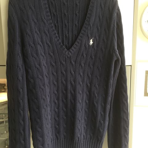 Klassisk marineblå genser fra Ralph Lauren