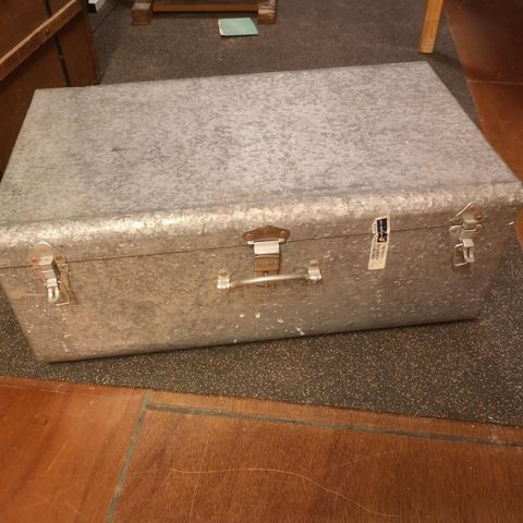 Koffert i  aluminium