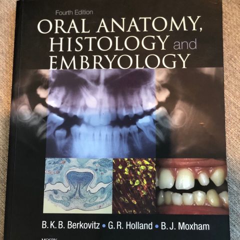 Selger fagbøker til Medisin- og Odontologistudie