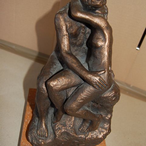 "The Kiss" skulptur av Auguste Rodin