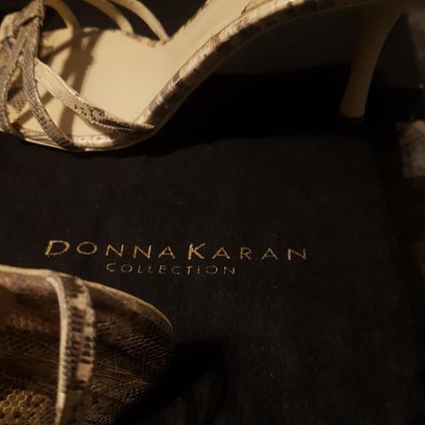 Donna Karan (Iguana skinn) - siste pris