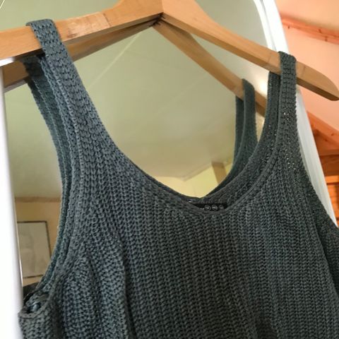 Grønn crop topp