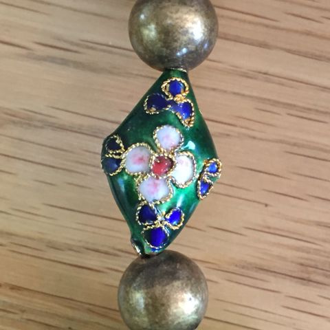 Vintage ubrukt halskjede med grønne perler 💚 smykke halssmykke