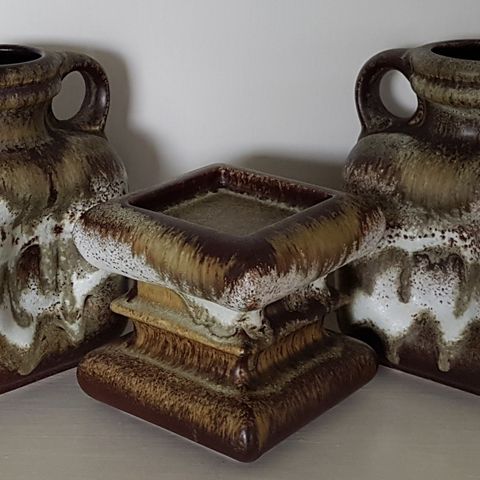 To vaser og telysholder fra tyske Steuler pottery