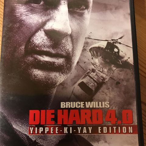 DVD Die Hard 4,0  Bruce Willis