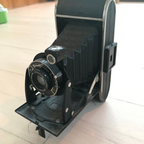 Voigtlander BESSA Braunschweig Camera Anastigmat Voigtar f/7.7 105mm Lens