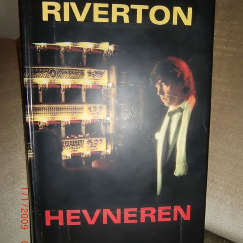 Stein Riverton / Sven Elvestad. Hevneren.