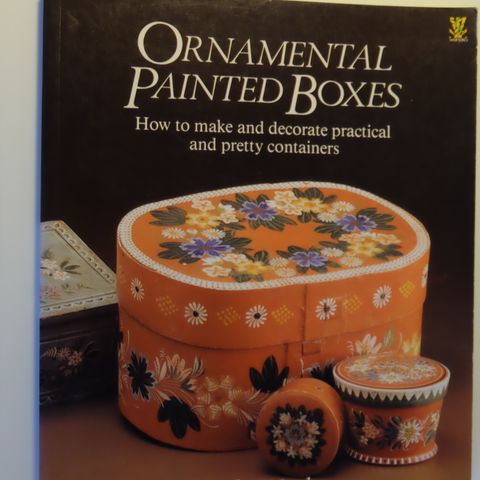 Ornamental Painted Boxes Hertha Wascher . trn 34