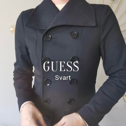 Klassisk jakke fra Guess