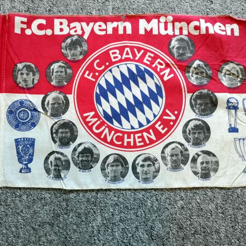 Bayern München flagg fra 1980-tallet.