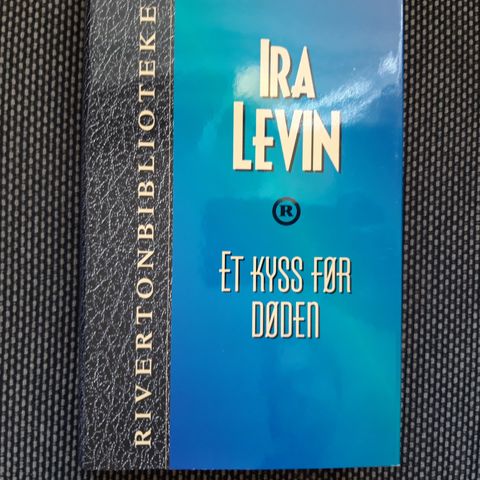 Ira Levin - Et kyss før døden