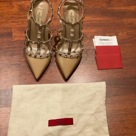 Valentino Rockstud nude str.40