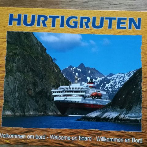 Hurtigruten, praktbok m flotte bilder og på 3 språk. Ulest.