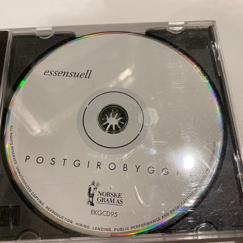 CD: Postgirobygget, Essensiell. Cover mangler