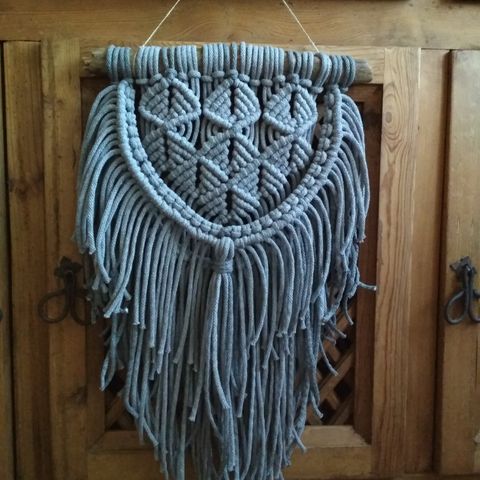 Macrame wall hanging