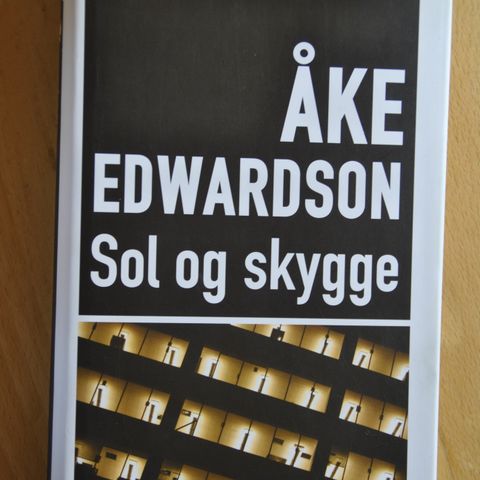 Åke Edwardson: Sol og skygge. Innb. (D). Sendes