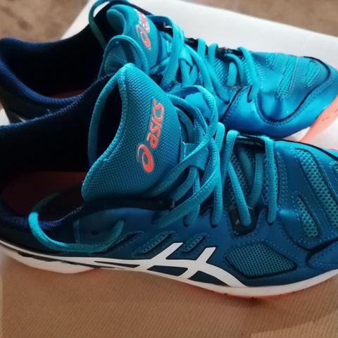 Asics håndball /innesko str 37