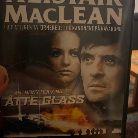 Alistair MacLean - Åtte glass (norsk tekst) SME - 177