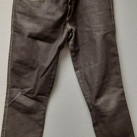 Merkevare Victoria Beckham jeans.