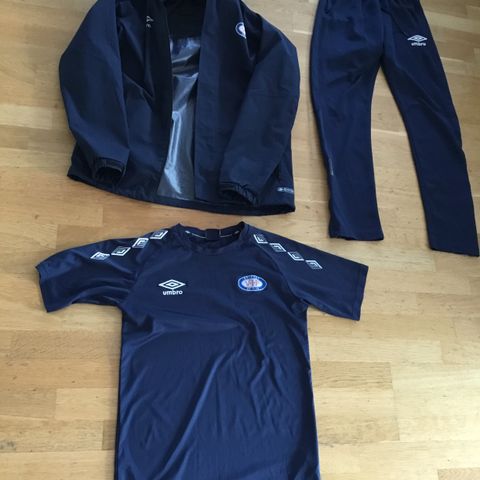 Treningstøy Tskjorte og bukse umbro Vålerenga alt 700kr