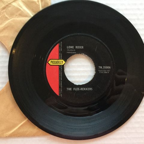 FLEE-REKKERS / LONE RIDER - 7" VINYL SINGLE