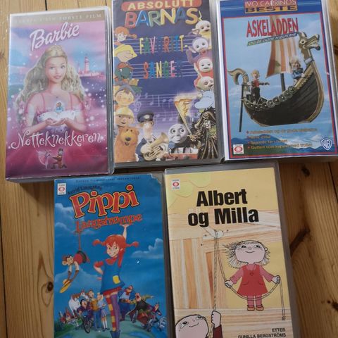 VHS barnefilmer 30 kr stk