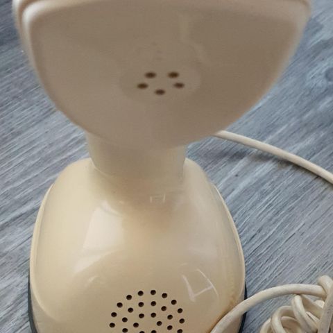 Cobra telefon fra Ericsson
