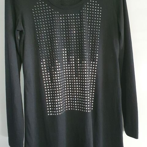 Katrin Uri - studded bluse i str L