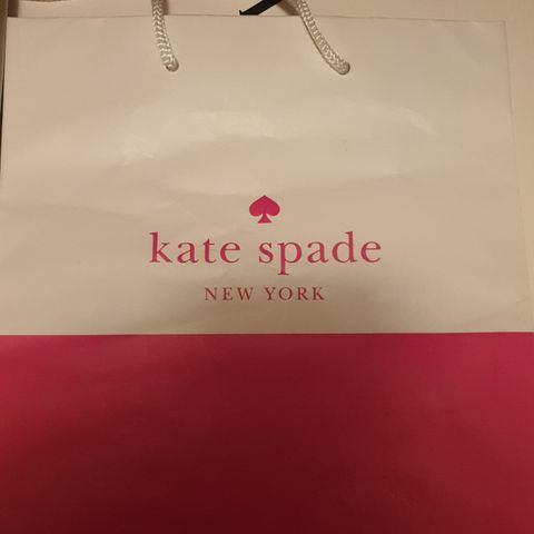 Gavepose, kate spade