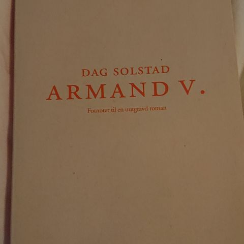 Armand V av Dag Solstad