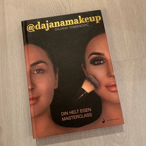 Dajana Makeup bok