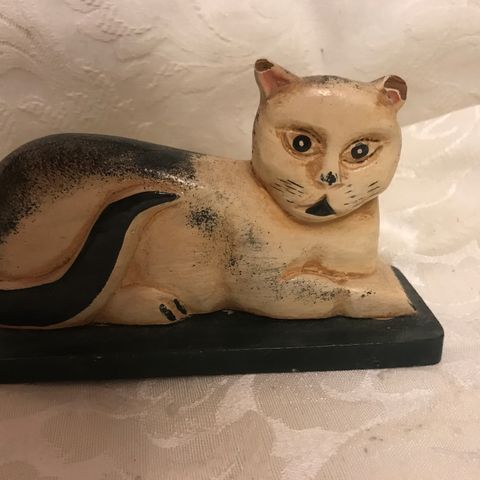 Koselig gammel  katte figur.   Ca. 15 cm.   Retro...