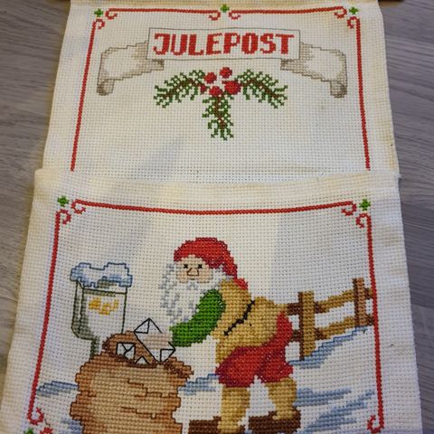 Julepynt brodert brevpost