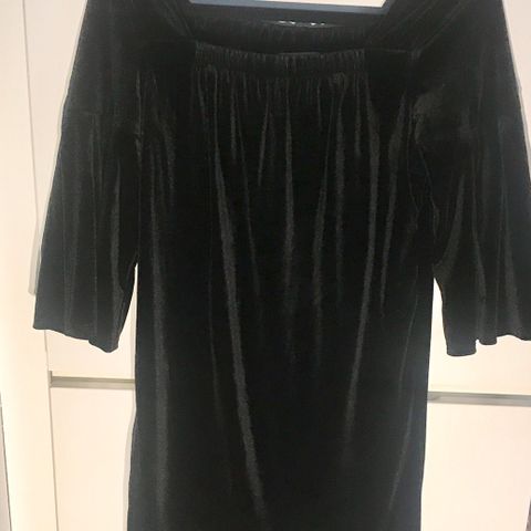 HYPE- Dress or Top  Black Velvet 16/S/- kjøle/topp