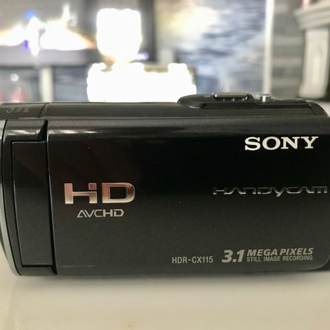 Pent brukt videokamera Sony med veska og membran card 16gb