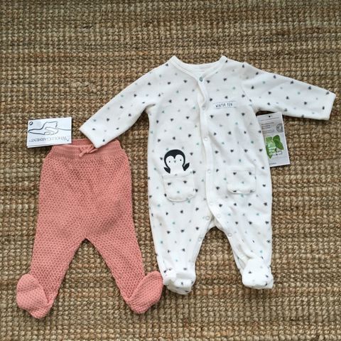 Babyklær - body og strømpebukse
