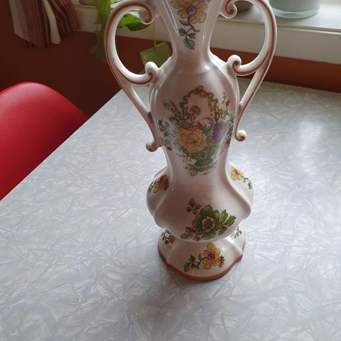 Sicas vase fra italy 