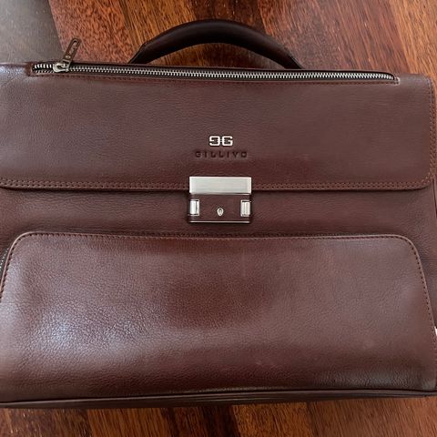 Italiensk briefcase/stresskoffert av ekte skinn «Gillivo» til h.b.o.3200 kr