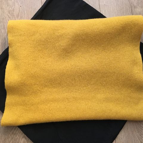 Italiensk skjerf 80% Lambwool