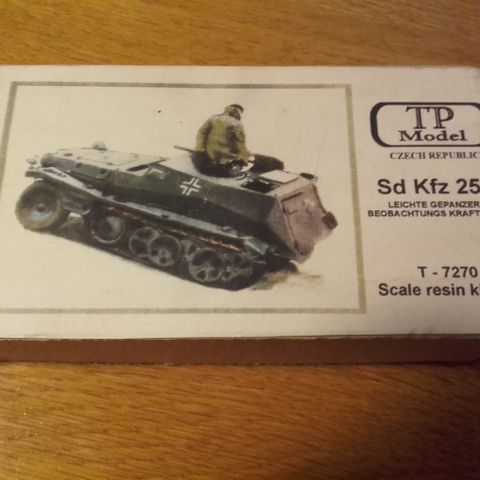 1/72 Sd Kfz 253 Leichte gepanzert beobachtung kraftwagen TP Model T - 7270