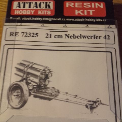 1/72 21 cm Nebelwerfer 42 Attack Hobby Kits RE 72325
