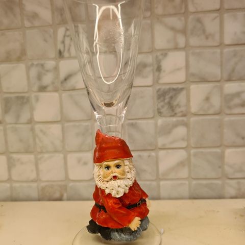 1 Nisse dram glass selges