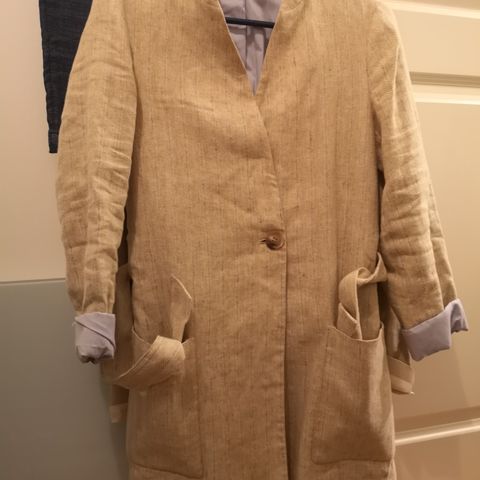 Ny Pris !!Trench coat/ kåpe ZARA str. XS beige