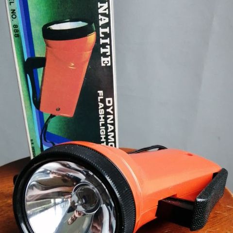 Vintage lommelykt  DYNALITE Dynamo Flashlight