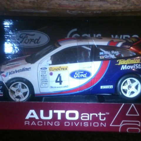 Ford Focus WRC   1:18