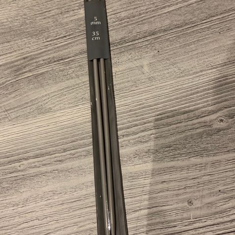Strikkepinner str 5, 35cm