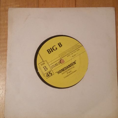 Big B:   7" Singel.     "Hønedansen".  fra 1986